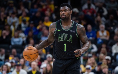 中途退赛！锡安第三节中段返回更衣室 鹈鹕宣布其本场不会回归