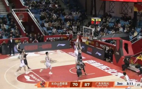 上海体育-朱芳雨神了！40+顶级外援完美接班马尚，广东第十二冠稳了？|奎因|胡明轩|马尚-布鲁克斯|徐杰|广东男篮_新浪体育_新浪新闻